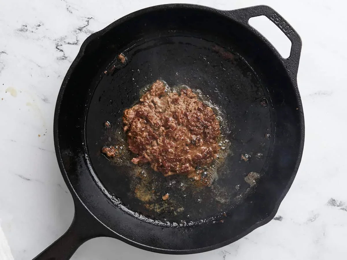 Easy Smash Burger Recipe with Crispy Edges in 30 Minutes 8 smash burger recipe creates juicy patties with crispy edges and smoky flavor. Learn how to make budget-friendly burgers with our step-by-step guide and expert tips. Make it tonight!